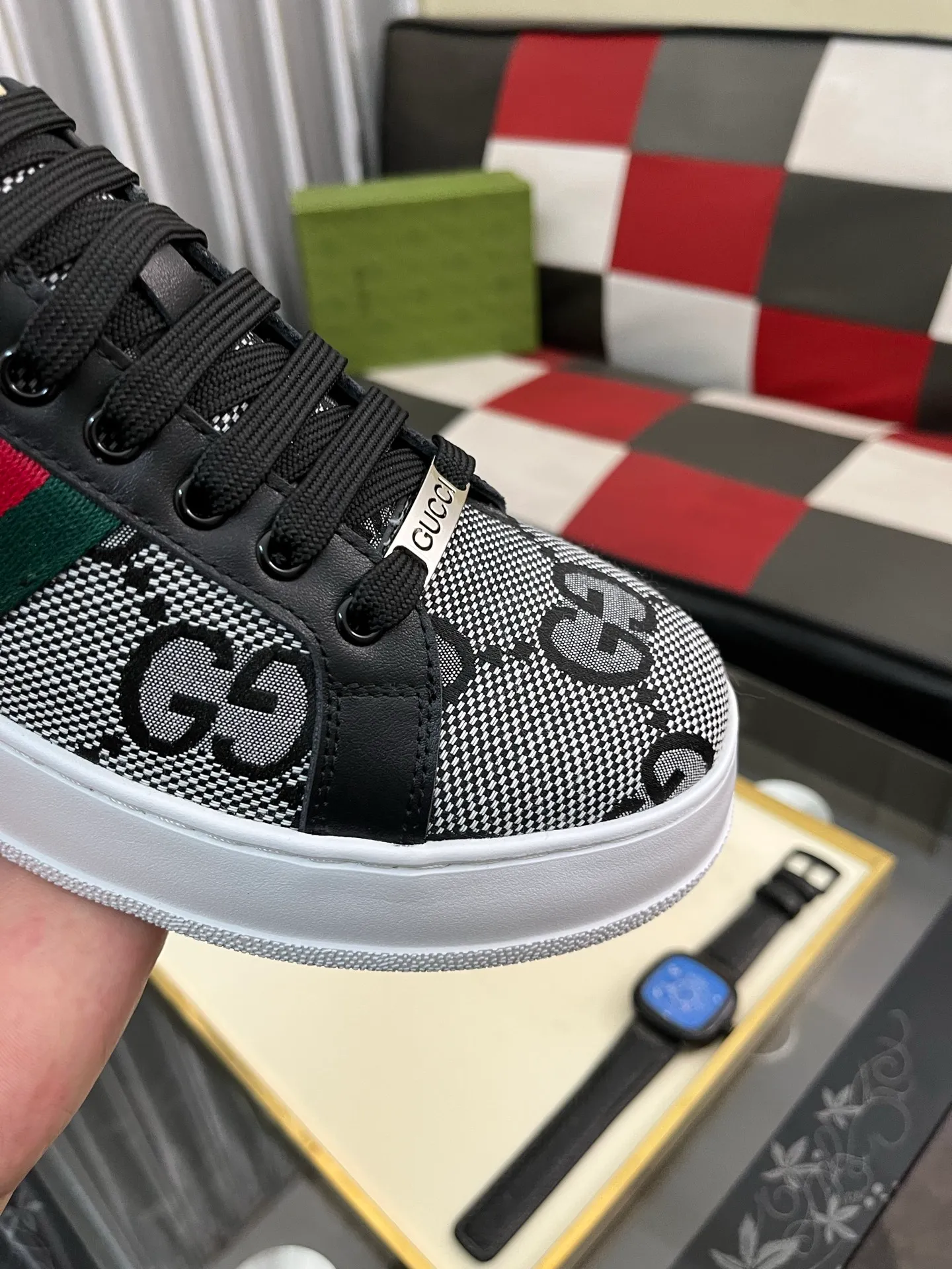 Men's Men's Shoes 💰420⌚️⌚️《Gucci*》The latest hot style casual shoes, top brand [seduce] luxury~purchase, top~quality. [Strong] The upper is made of imported breathable cowhide with material ➕ breathable sheepskin feet (•) and fine workmanship. The original stylish and stylish soft rubber wear-resistant outsole is light and comfortable on the foot. The real thing looks better when photographed in real life. 305: code: 38-44, 3️⃣ colors available